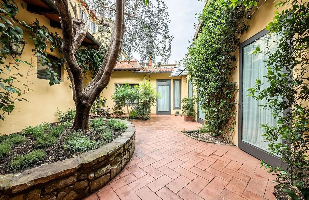 Cortile Santa Monaca-1