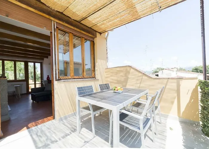 Hill'S View Terrace Apartment